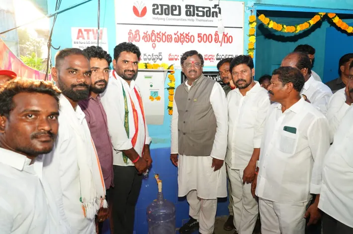 ప్రజలకు శానిటేషన్ పై అవగాహన కల్పించాలి