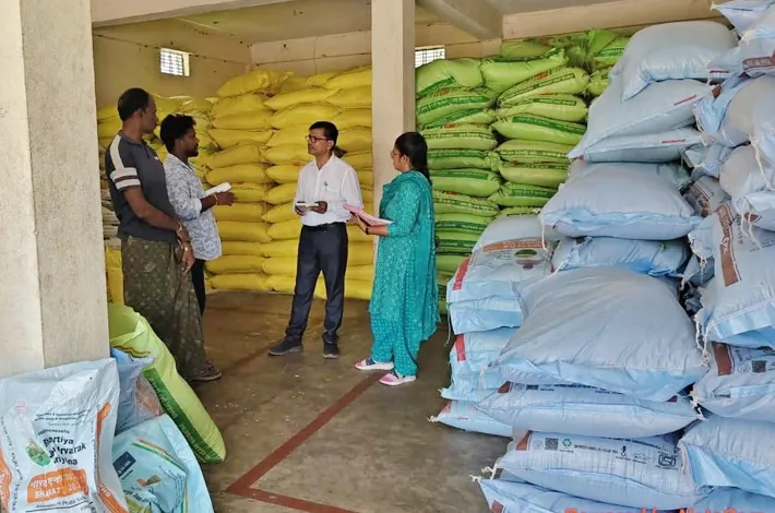 ఎరువుల దుకాణాలు తనిఖీ చేసిన ఏడీఏ 