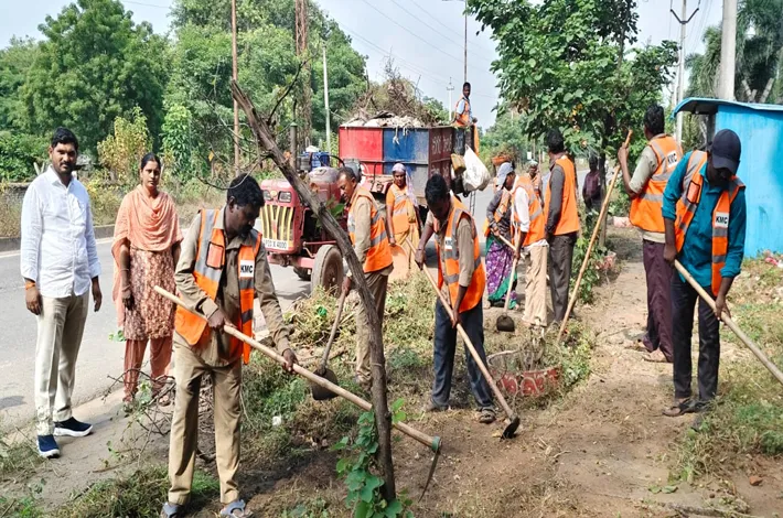 పాల్వంచలో ప్రత్యేక పారిశుద్ధ్య డ్రైవ్