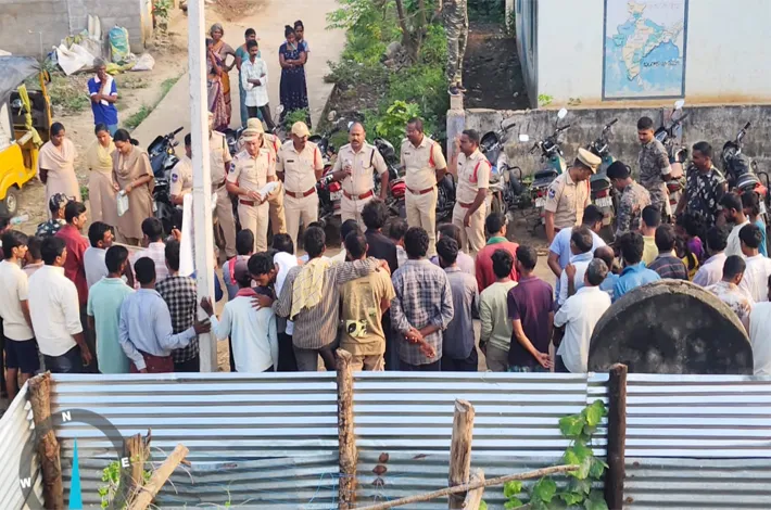 ఇంద్ల తండాలో పోలీసుల కార్డెన్‌ అండ్‌ సెర్చ్