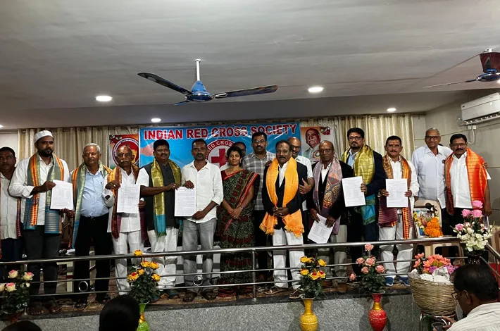 నూతన కమిటీ ప్రమాణ స్వీకారం 