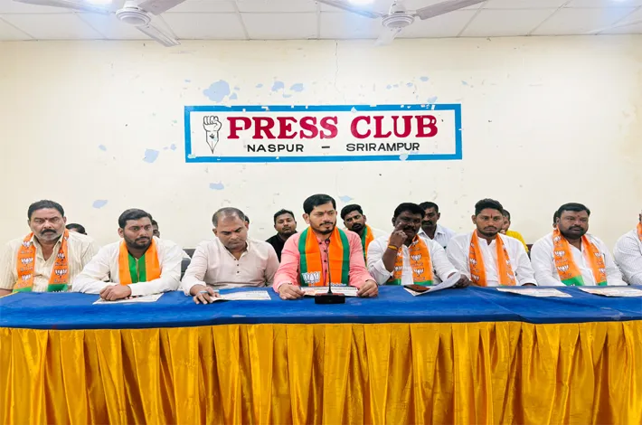 సింగరేణి బకాయిలు వెంటనే చెల్లించాలి