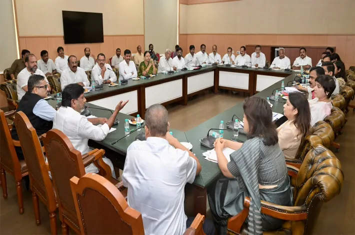 సభను విరమించుకోండి!