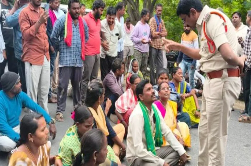 జాతీయ రహదారిపై దసలి