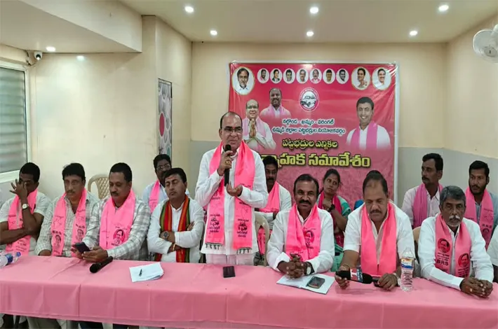 రాకేష్ రెడ్డి గెలుపే కేసీఆర్‌కు కానుక