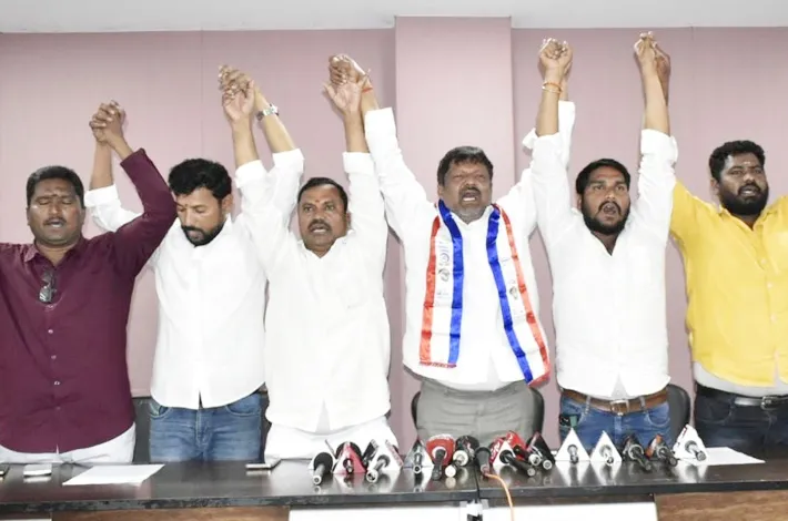 బీసీ సంక్షేమ శాఖలో అర్హులకు అన్యాయం