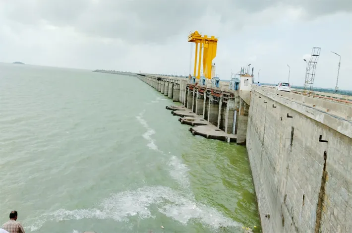 నిలకడగా ఎస్సారెస్పీ నీటి మట్టం