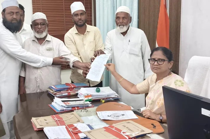 రుద్రూర్‌లో 2బీహెచ్‌కే ఇళ్ల పంపిణీలో అక్రమాలకు తావివ్వొద్దు