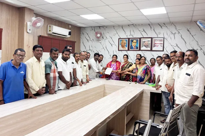 యోగ కేంద్రానికి మౌలిక సదుపాయాలు కల్పించాలని వినతి