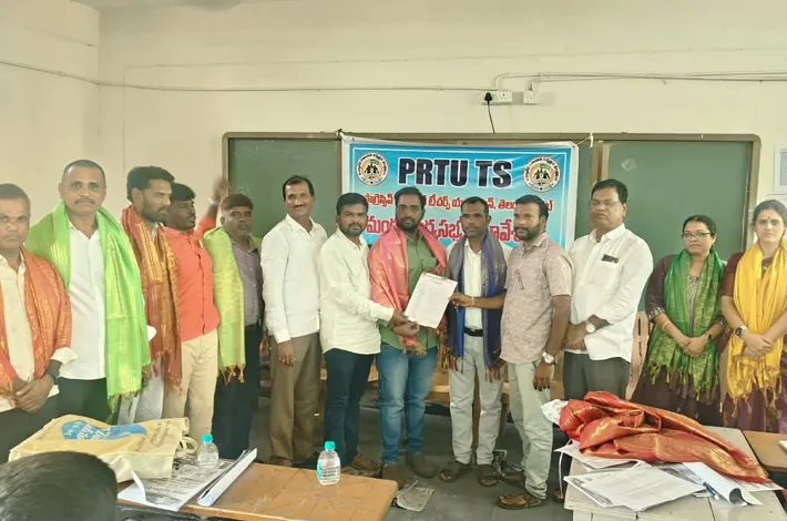 పిఆర్టియు మండల శాఖ అధ్యక్షులుగా తిరుపతి రెడ్డి, కార్యదర్శి గా రాజశేఖర్