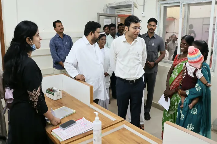 ప్రభుత్వ ఆసుపత్రిని తనిఖీ చేసిన కలెక్టర్