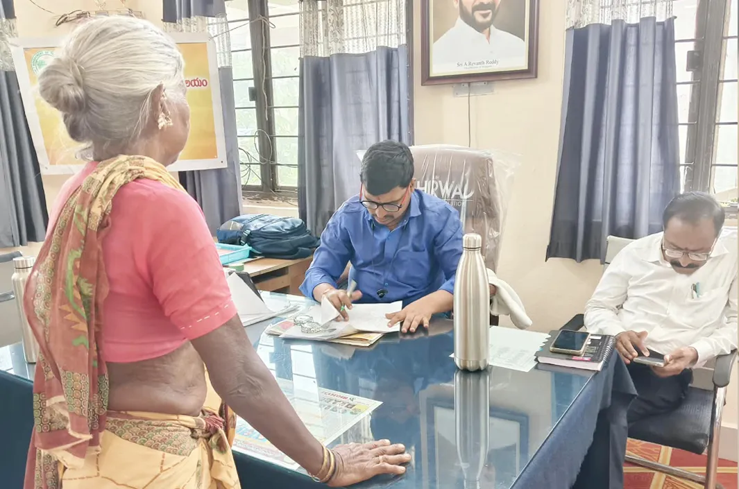 ప్రజావాణిలో తల్లి ఫిర్యాదు