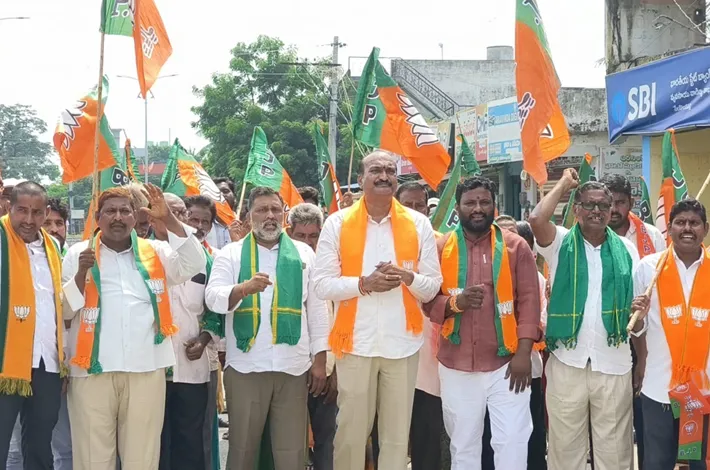 అప్రకటిత విద్యుత్ కోతలతో రైతులతో చెలగాటం