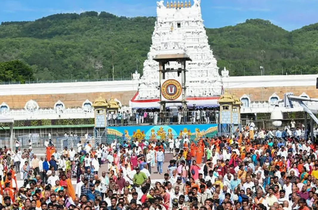 20 గంటల నిరీక్షణ!