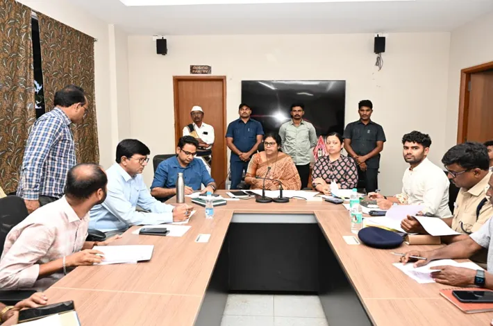 రహదారి ప్రమాదాలు జరగకుండా చర్యలు తీసుకోవాలి 
