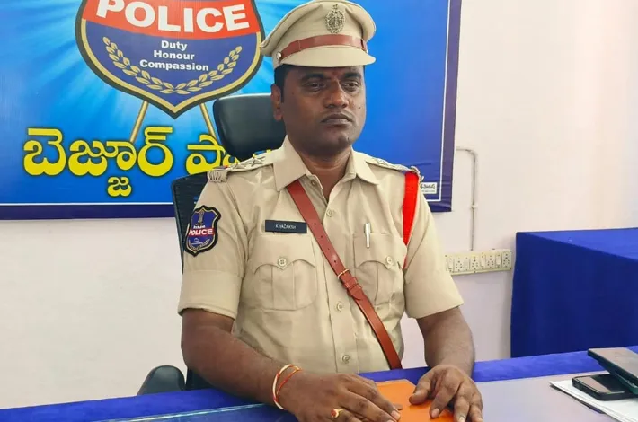 బెజ్జూర్ ఎస్సైగా రమేష్ బాధ్యతల స్వీకరణ