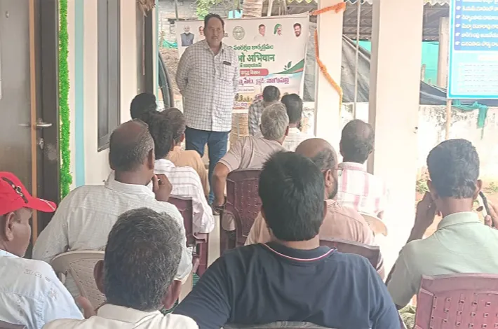 తక్కువ నీటితో పండే పంటలను సాగు చేయాలి