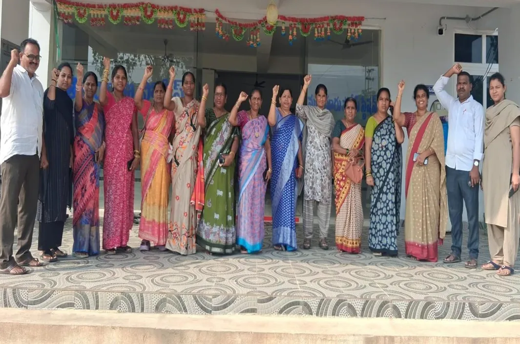 అంగన్‌వాడీ కార్యకర్తల ముందస్తు అరెస్ట్