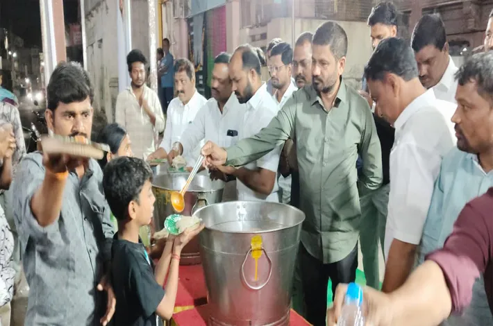 మున్సిపల్ వైఫ్ చైర్మన్ సేవా కార్యక్రమాలు