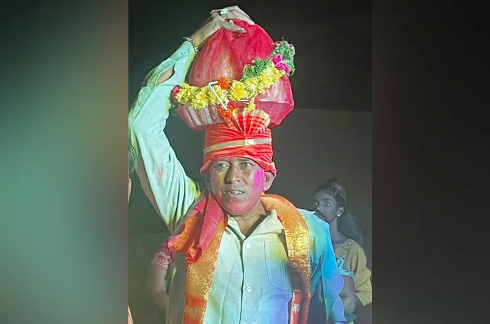 నెక్నంపూర్‌లో రూ.1.56 లక్షలకు గణేష్ లడ్డూ