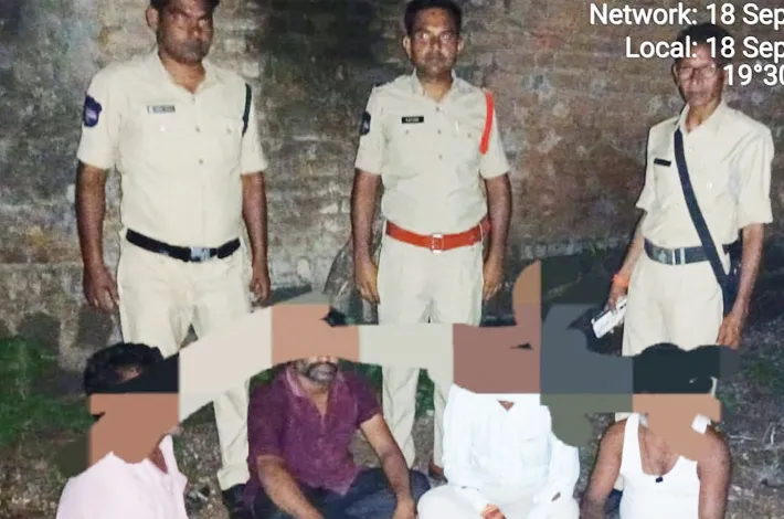 పేకాట రాయుళ్లు అరెస్ట్..