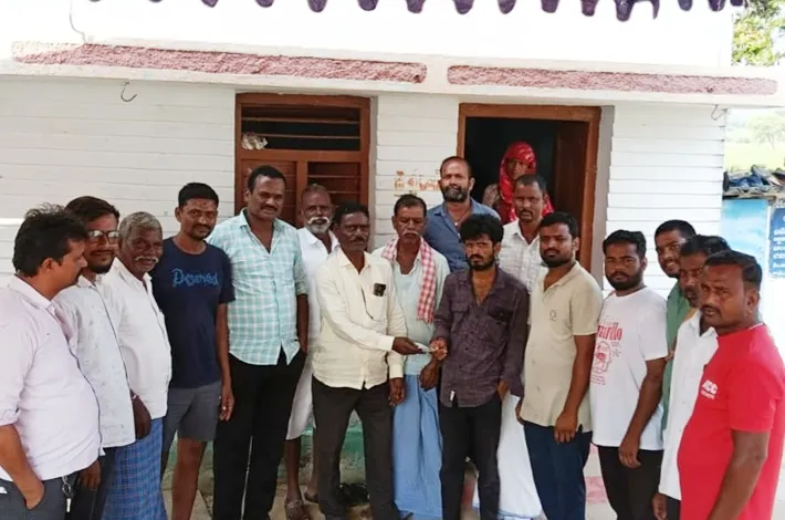 మృతుడి కుటుంబానికి ఆర్థిక సాయం
