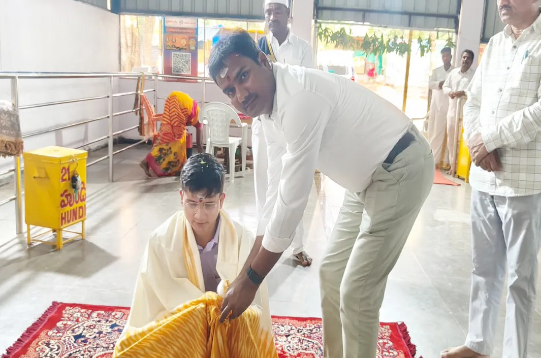 బాలాలయంలో స్వామివారిని దర్శించుకున్న సబ్ కలెక్టర్