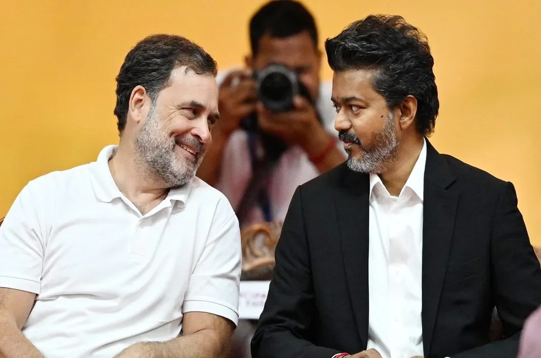 రాజకీయాల్లో కీలక పరిణామం