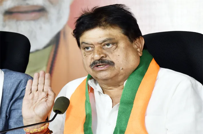 రాహుల్ కోసం దేశంలో అరాచకమా?