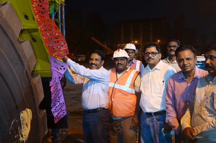 రక్షణతో నిర్దేశిత  ఉత్పత్తి లక్ష్యాలను సాధించాలి
