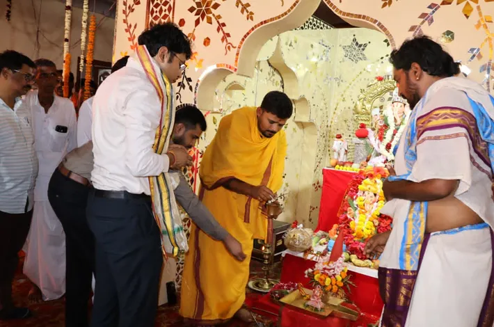 విజ్ఞాలు పోవాలి... విజయం చేకూర్చాలి 