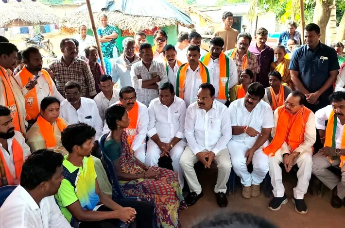 నర్సు కుటుంబానికి కోటి పరిహారం ఇవ్వాలి