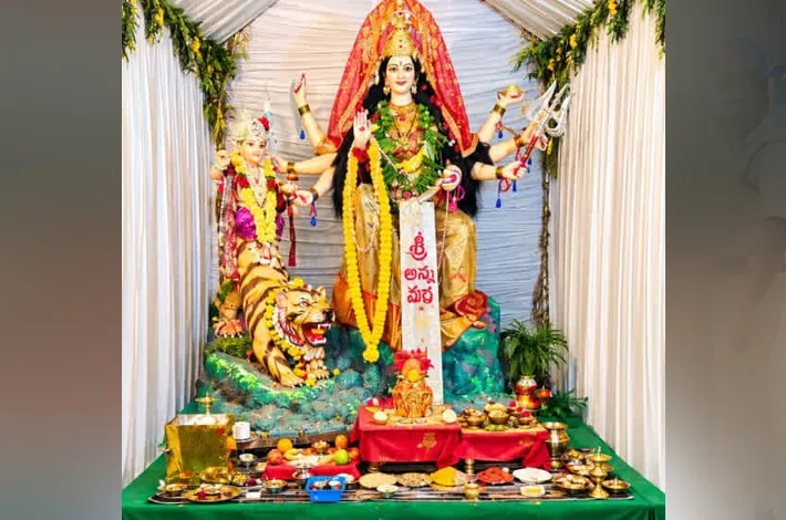 దుర్గమ్మకు 108 నైవేద్యాలు 
