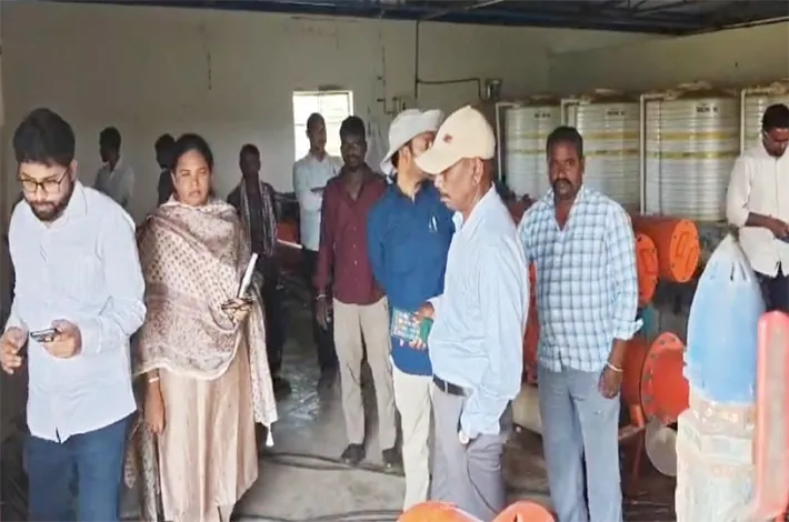 ఎర్రవల్లిలో నీటి పారకంపై రిపోర్ట్