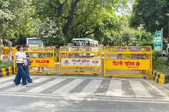 నిరసనలకు పోలీసుల నో పర్మిషన్
