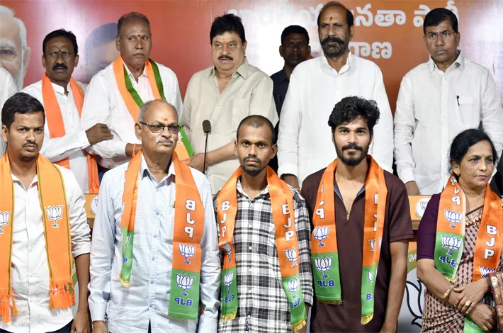 జూరాల గేట్లను ఎత్తాలి