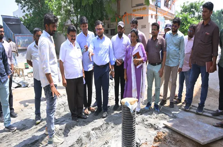 అండర్ గ్రౌండ్ డ్రైనేజీ మరమ్మత్తుతో దెబ్బతిన్న రోడ్లను వెంటనే పూర్తి చేయాలి