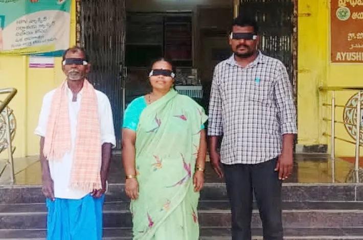 కళ్లకు నల్ల రిబ్బన్లతో నిరసన