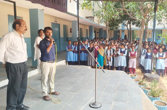 మత్తుపదార్థాలకు దూరంగా ఉందాం, మత్తుపదార్థ రహిత భారత్‌ను నిర్మిద్దాం 
