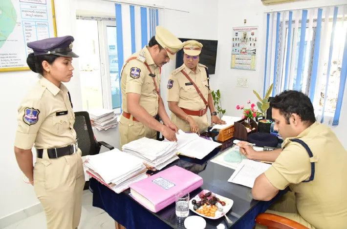 పోలీసింగ్ వ్యవస్థను మరింత పటిష్టం చేయాలి