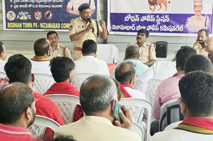 దుర్గామాత నవరాత్రి ఉత్సవాలను ప్రశాంతంగా నిర్వహించాలి