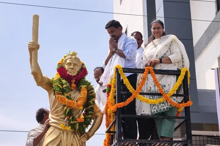 వీరనారి చాకలి ఐలమ్మ ఆశయ సాధనకు కృషి చేయాలి