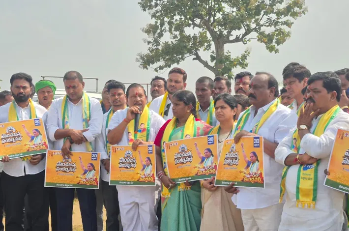 ఇంద్రవెల్లి సంకల్ప సభను విజయవంతం చేయండి..