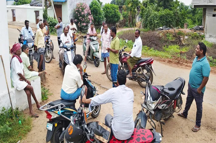 కరెంటు కోతలు - రైతుల అవస్థలు