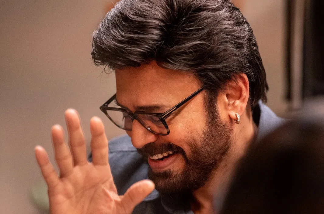 'ఆదర్శ కుటుంబం' ప్రీమియర్స్ టాక్