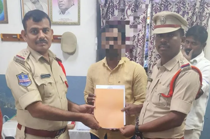 వ్యభిచార ముఠా నిర్వాహకుడిపై పీడీ యాక్ట్ 