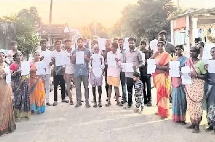 ఓటర్లందరికి సర్ నోటీసులు...
