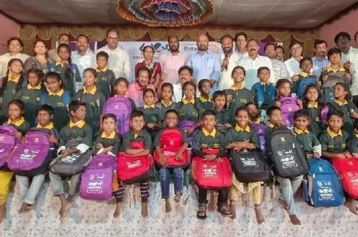 45మంది అనాథ పిల్లలకు 'ఆలంబన' భరోసా