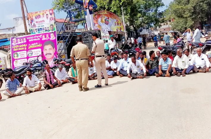 విద్యుత్ కోతలపై కన్నెర్ర