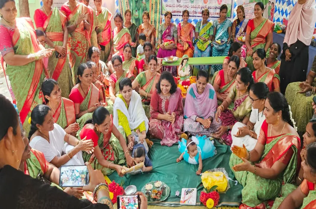 గోరిలపాడు తండాలో ఘనంగా  శ్రీమంతాలు